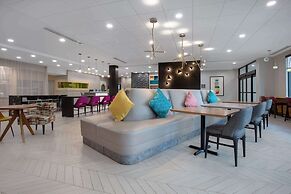 Home2 Suites By Hilton Thunder Bay