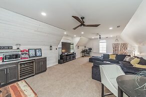 Tennessee Modern Manor