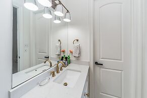 Tennessee Modern Manor