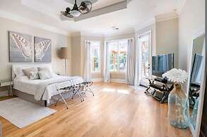 Tennessee Modern Manor