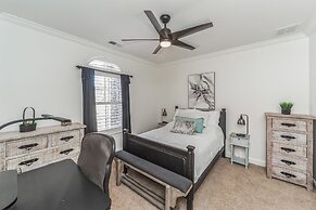 Tennessee Modern Manor