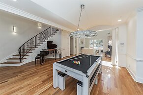 Tennessee Modern Manor