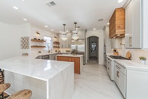 Tennessee Modern Manor