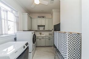 Tennessee Modern Manor