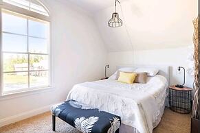 Tennessee Modern Manor