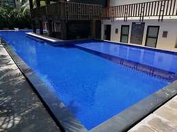 Bright full furnished 2 bedrooms