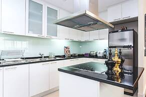 1 Bed Serviced Skyvilla With View