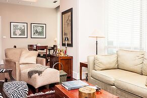 1 Bed Serviced Skyvilla With View