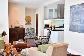 1 Bed Serviced Skyvilla With View