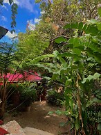 Le Petit Paradis