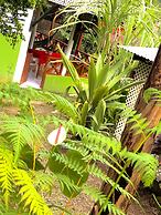 Le Petit Paradis