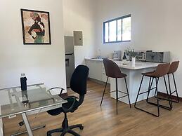 Peaceful Apartment in Tamarindo, 50m to the Beach