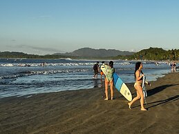 Peaceful Apartment in Tamarindo, 50m to the Beach