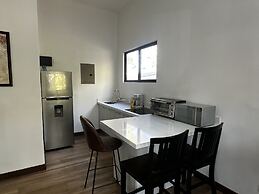 Peaceful Apartment in Tamarindo, 50m to the Beach