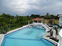 Hotel Palmas De Alcalá