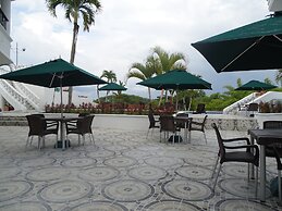 Hotel Palmas De Alcalá