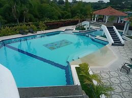 Hotel Palmas De Alcalá