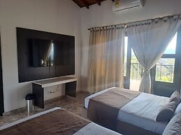 Hotel Palmas De Alcalá