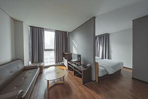 Brown Suites Hotel Sinchon Central