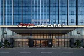 Hampton by Hilton Renhe Baiyun Airport