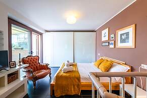 Home Around in Rome With 1 Bedrooms and 2 Bathrooms