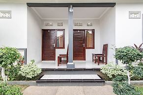 OYO 93482 Penginapan Tenang Lovina