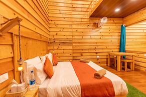 The Oaknut Cottage Birding Lodge