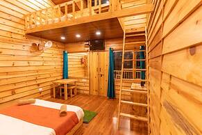 The Oaknut Cottage Birding Lodge