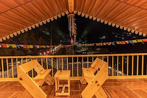 The Oaknut Cottage Birding Lodge