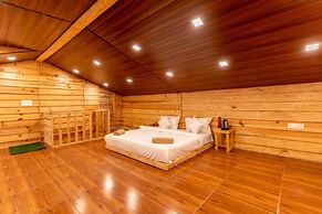 The Oaknut Cottage Birding Lodge