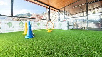 Gapyeong Daengdaengi Dog Pension Silver