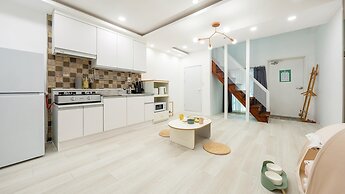 Gapyeong Daengdaengi Dog Pension Silver