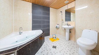 Gapyeong Daengdaengi Dog Pension Silver