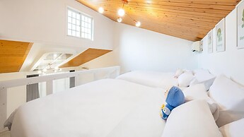 Gapyeong Daengdaengi Dog Pension Silver