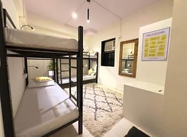 Locomo Express - Stay Work Eat