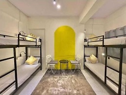 Locomo Express - Stay Work Eat