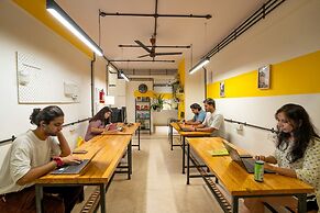 Locomo Express - Stay Work Eat