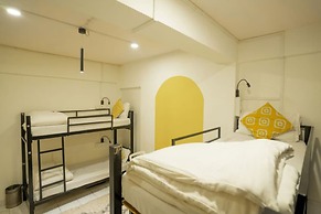 Locomo Express - Stay Work Eat