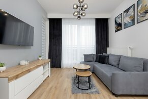 8th Floor Apartment in Warsaw by Renters