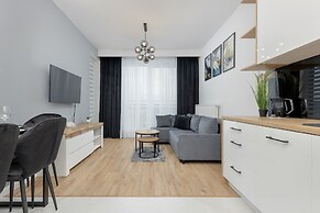 8th Floor Apartment in Warsaw by Renters