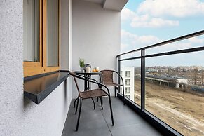 8th Floor Apartment in Warsaw by Renters
