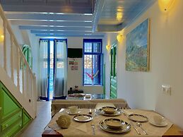 Pitini 2 - Seafront - Harbour view