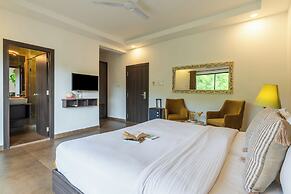 Locomo Boutique, Morjim - Stay Work Eat