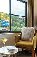 Locomo Boutique, Morjim - Stay Work Eat