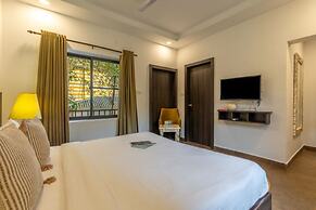 Locomo Boutique, Morjim - Stay Work Eat