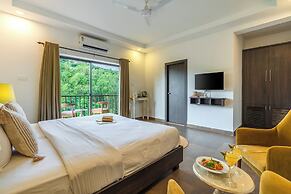 Locomo Boutique, Morjim - Stay Work Eat