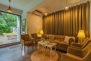 Locomo Boutique, Morjim - Stay Work Eat