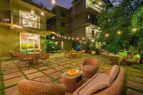 Locomo Boutique, Morjim - Stay Work Eat