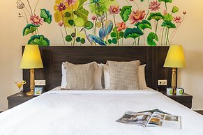 Locomo Boutique, Morjim - Stay Work Eat