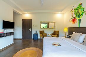 Locomo Boutique, Morjim - Stay Work Eat